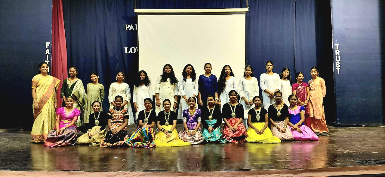 Independence Day assembly - VII C